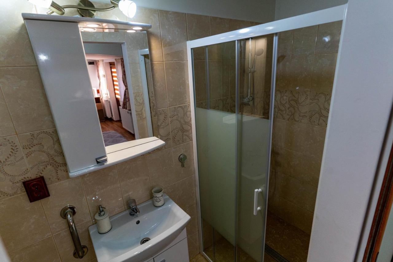 Apartamento La Bebe 2 Beds Hunedoara Exterior foto
